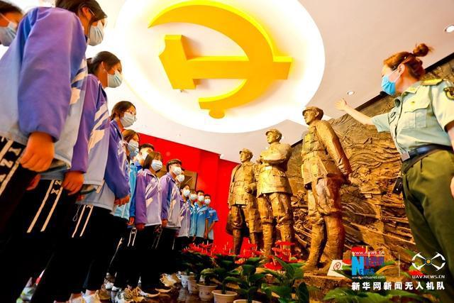 山西煤企原董事长受贿上亿，喝酒只喝“一茅五”，家中奢侈品摆满一地